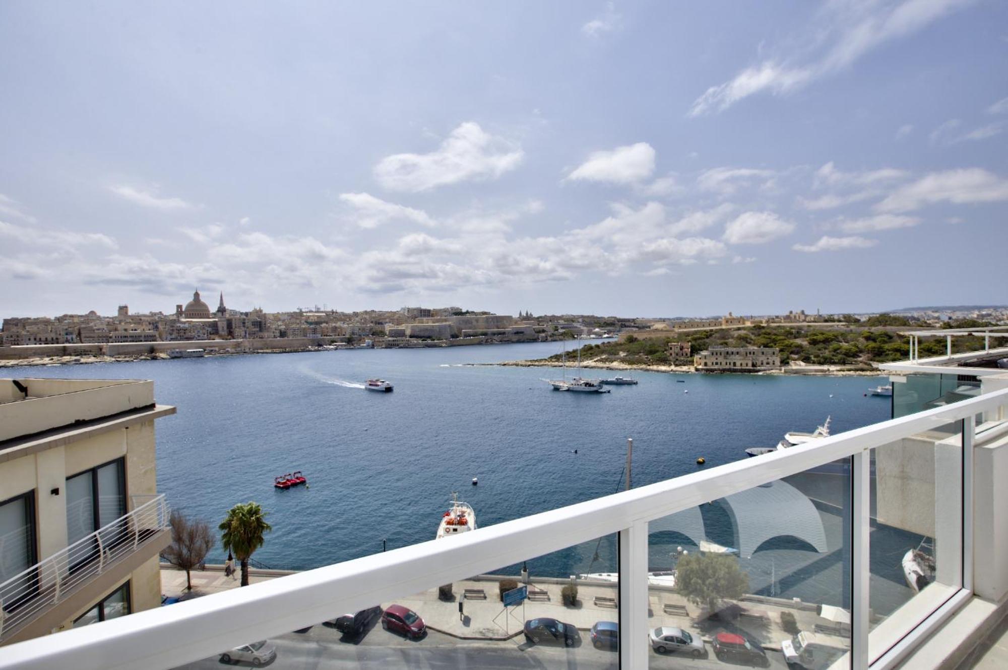 Bastions Seaview Apartments And Duplex Penthouse In Sliema By Shortletsmalta Buitenkant foto